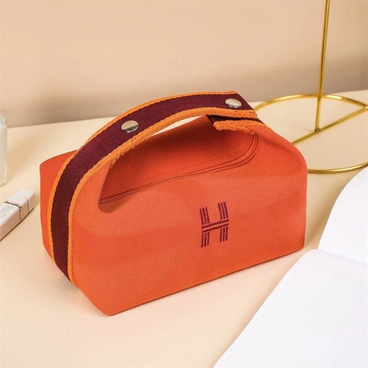 Stylish And Multifunctional Zipper Cosmetic Bag